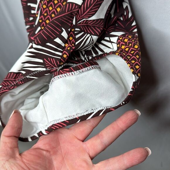 Garnet Hill Girl’s One Piece Bathing Suit. Size 12. - Picture 8 of 8